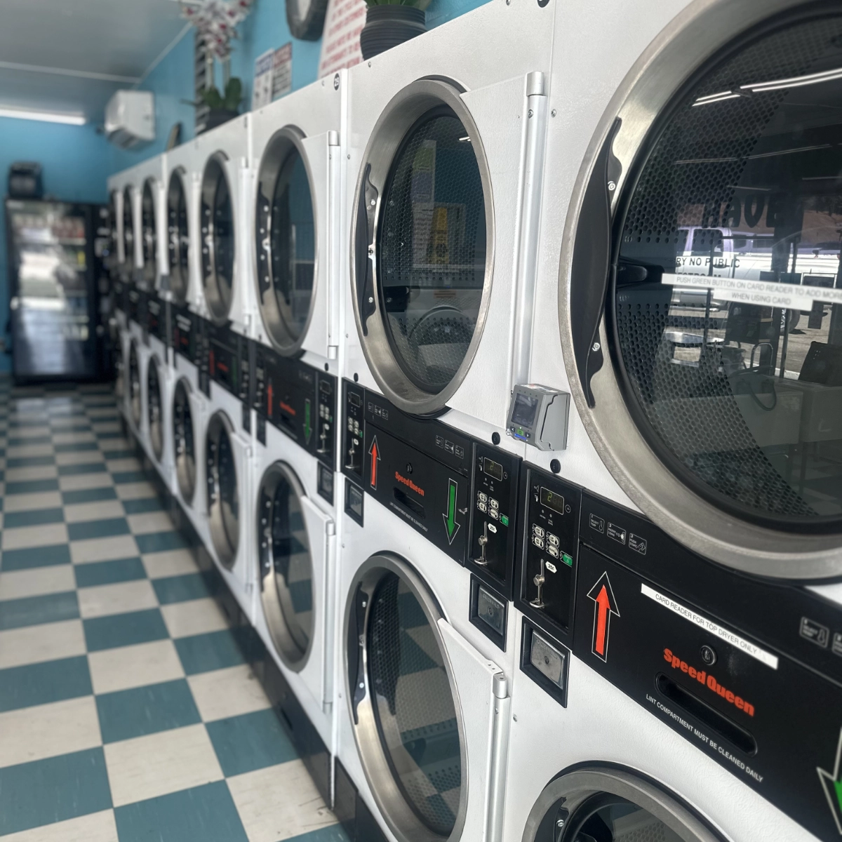 Highway IMG 9549 1200X1200