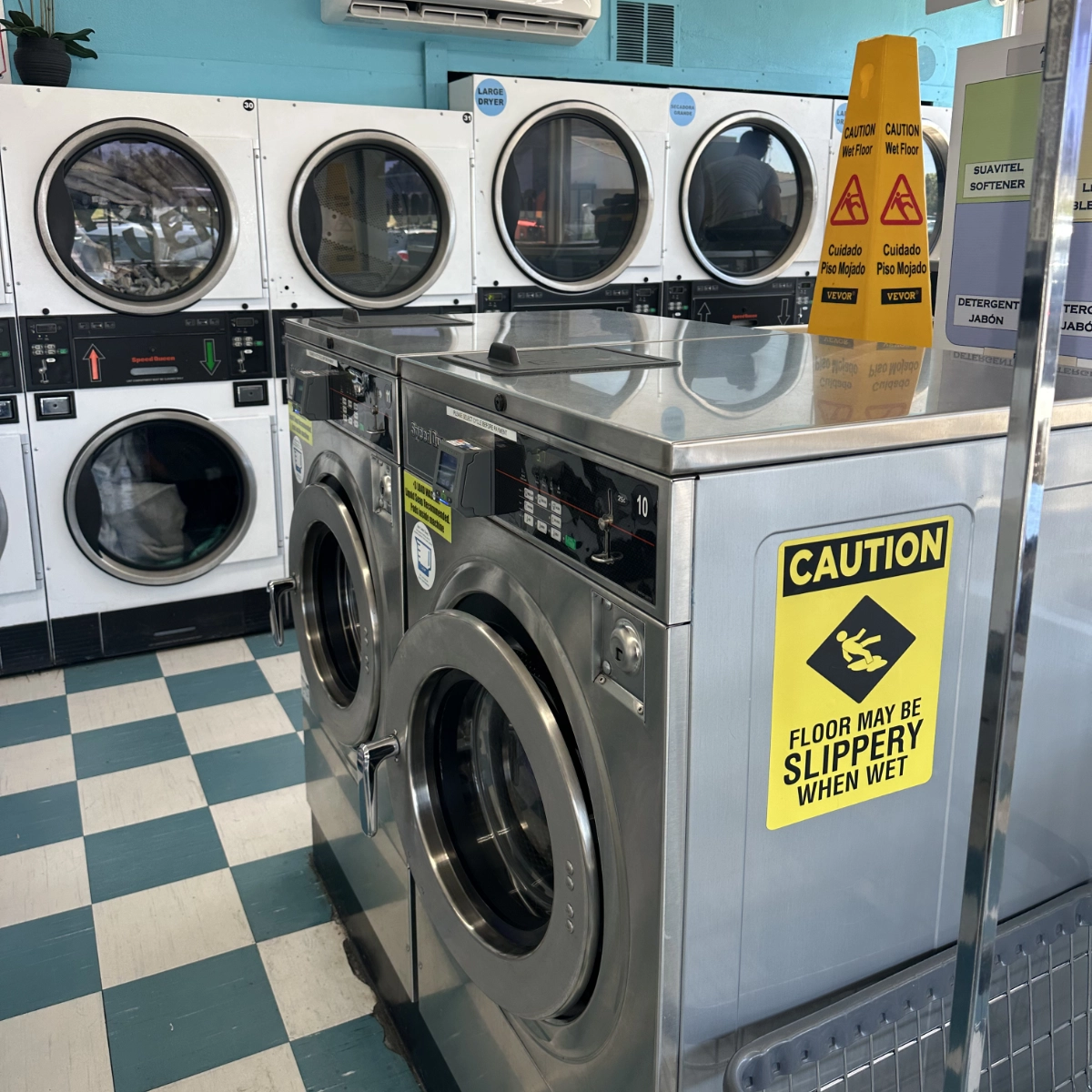 Highway IMG 4800 1200X1200